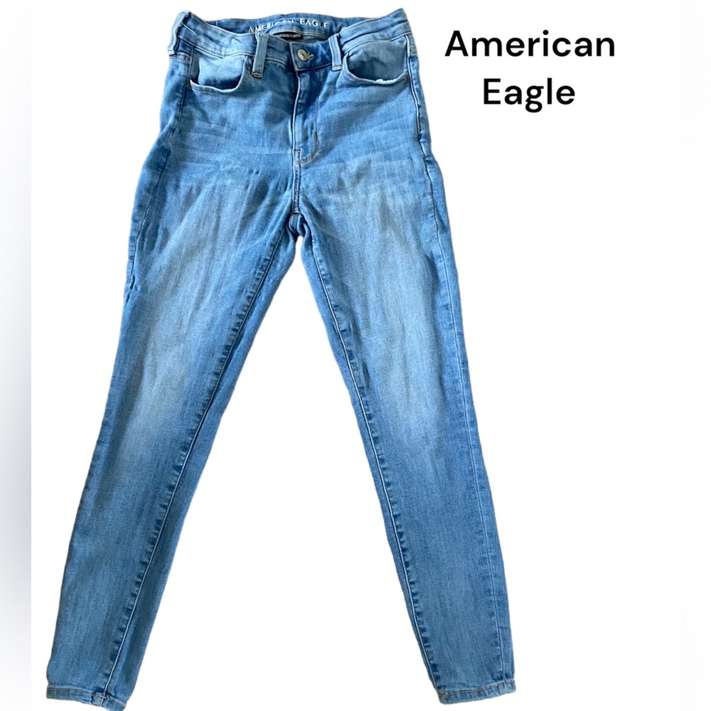 AMERICAN EAGLE AE super high rise light wash stretch jegging size 4 regular